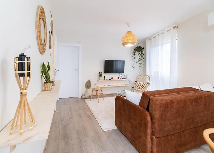 Stylish One-bedroom Apartment