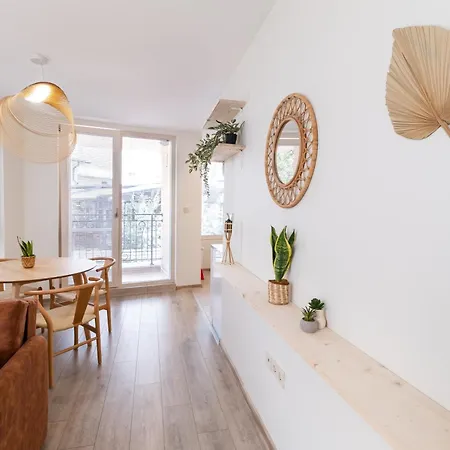 Stylish One-bedroom *